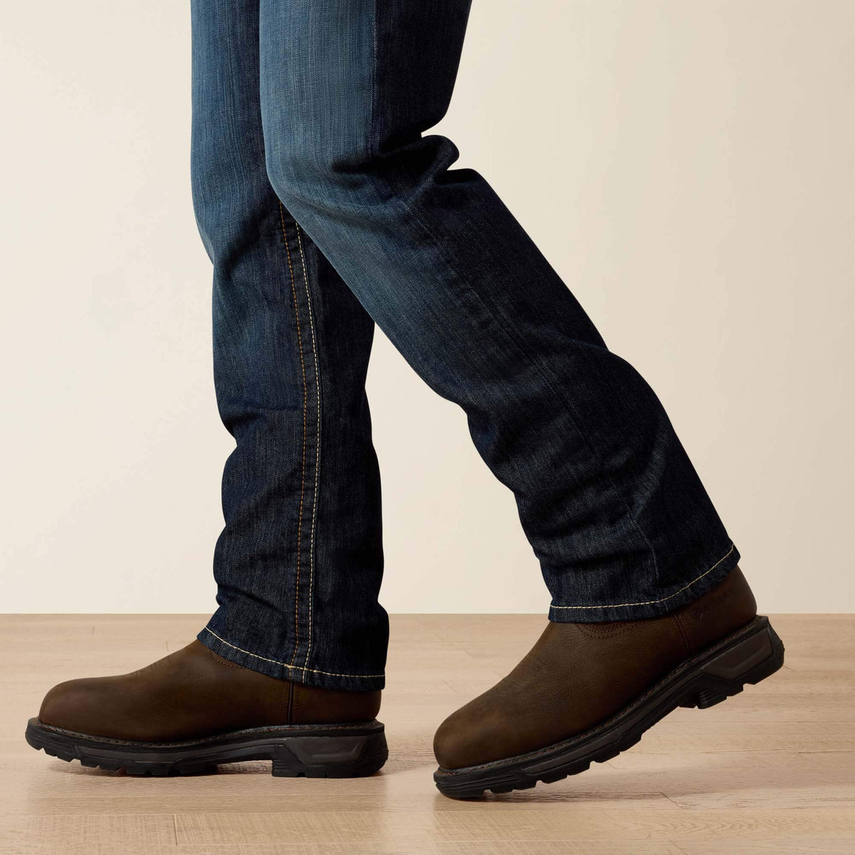 FR M5 Straight DuraLight Stretch Basic Straight Leg Jean - Ariat Everyday