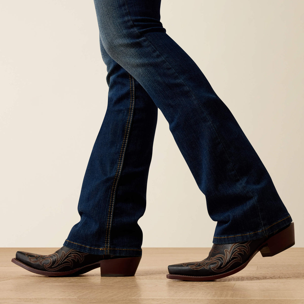 Perfect Rise Rosa Boot Cut Jean - Ariat Top Pick