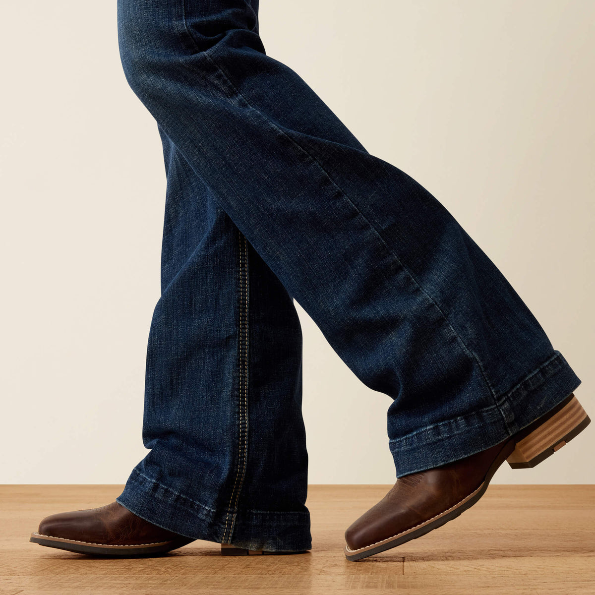 High Rise Ella Slim Trouser Jeans - Ariat Trending