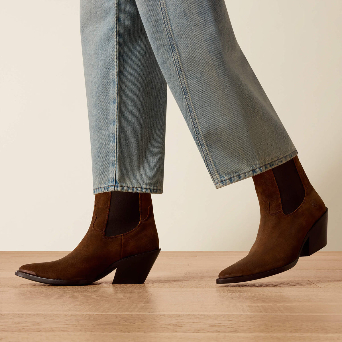 Ultra High Rise Jazmine Barrel Jeans - Ariat Top Pick