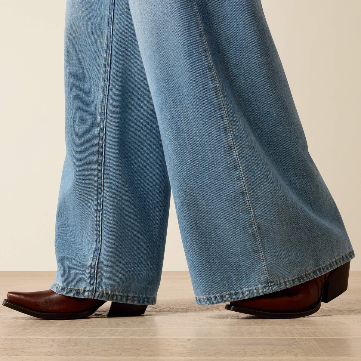 Ultra High Rise Calamity Comfort Wide Leg Jeans - Ariat Latest