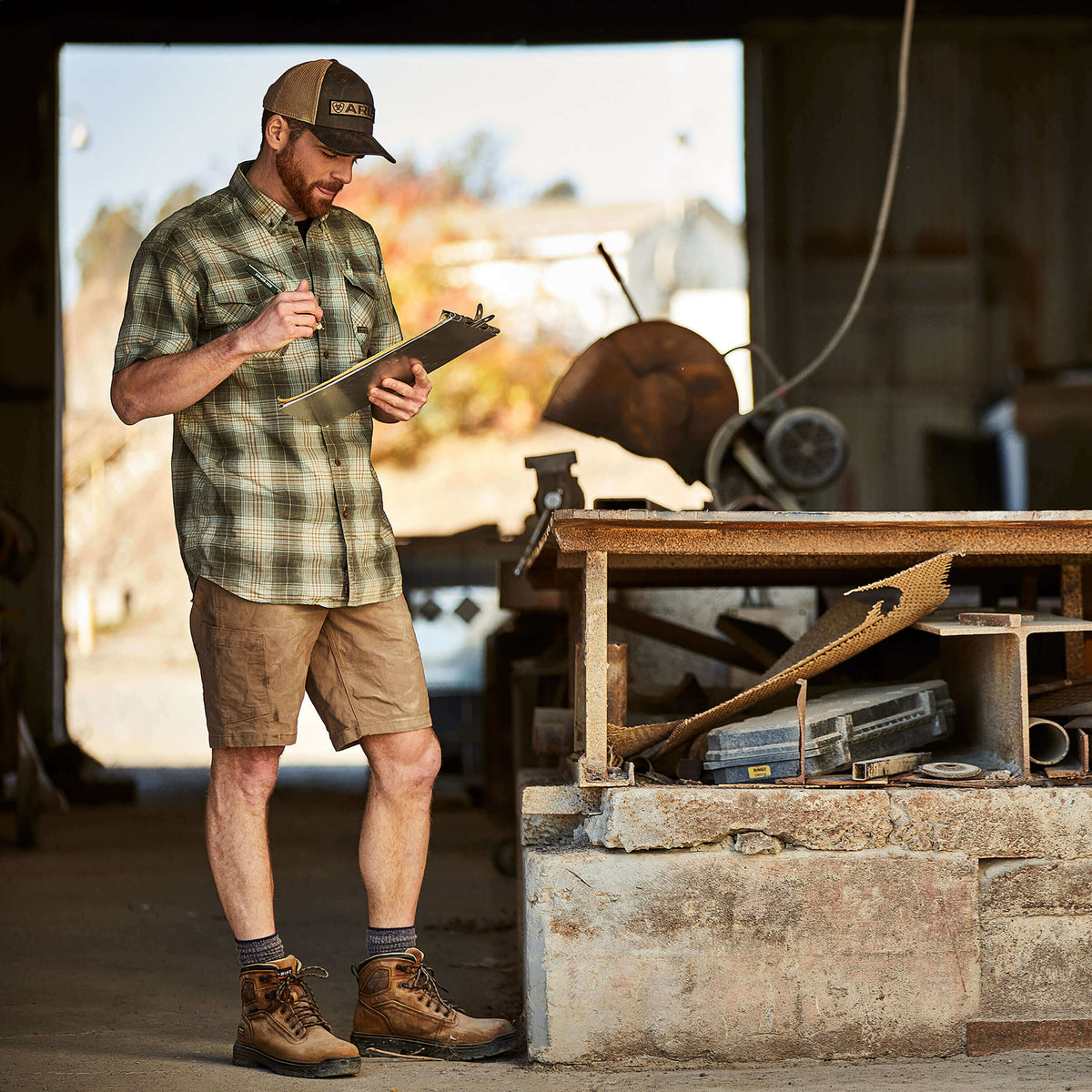 Rebar DuraStretch Made Tough 10" Short - Ariat Signature