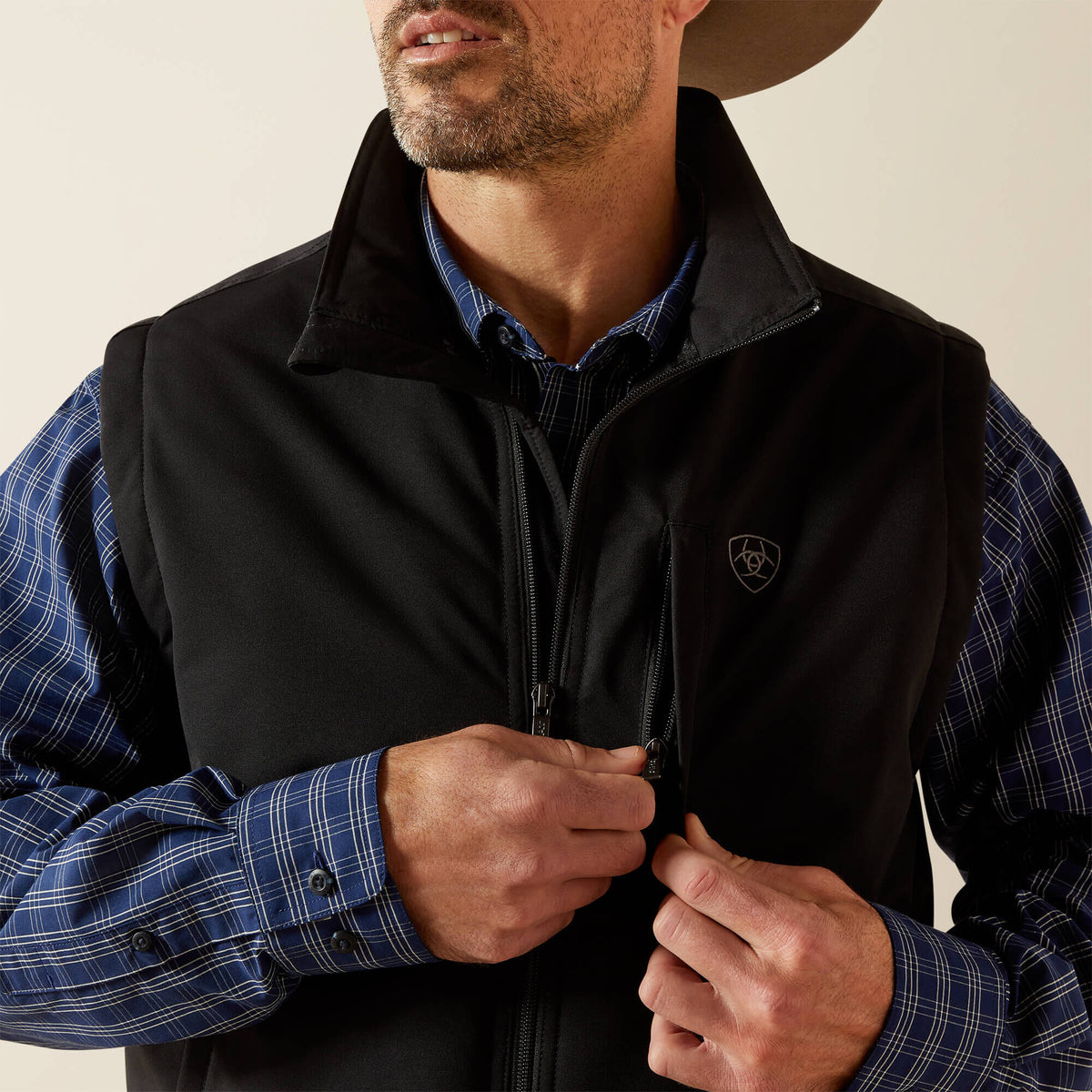 Field Insulated Vest - Ariat Trusted