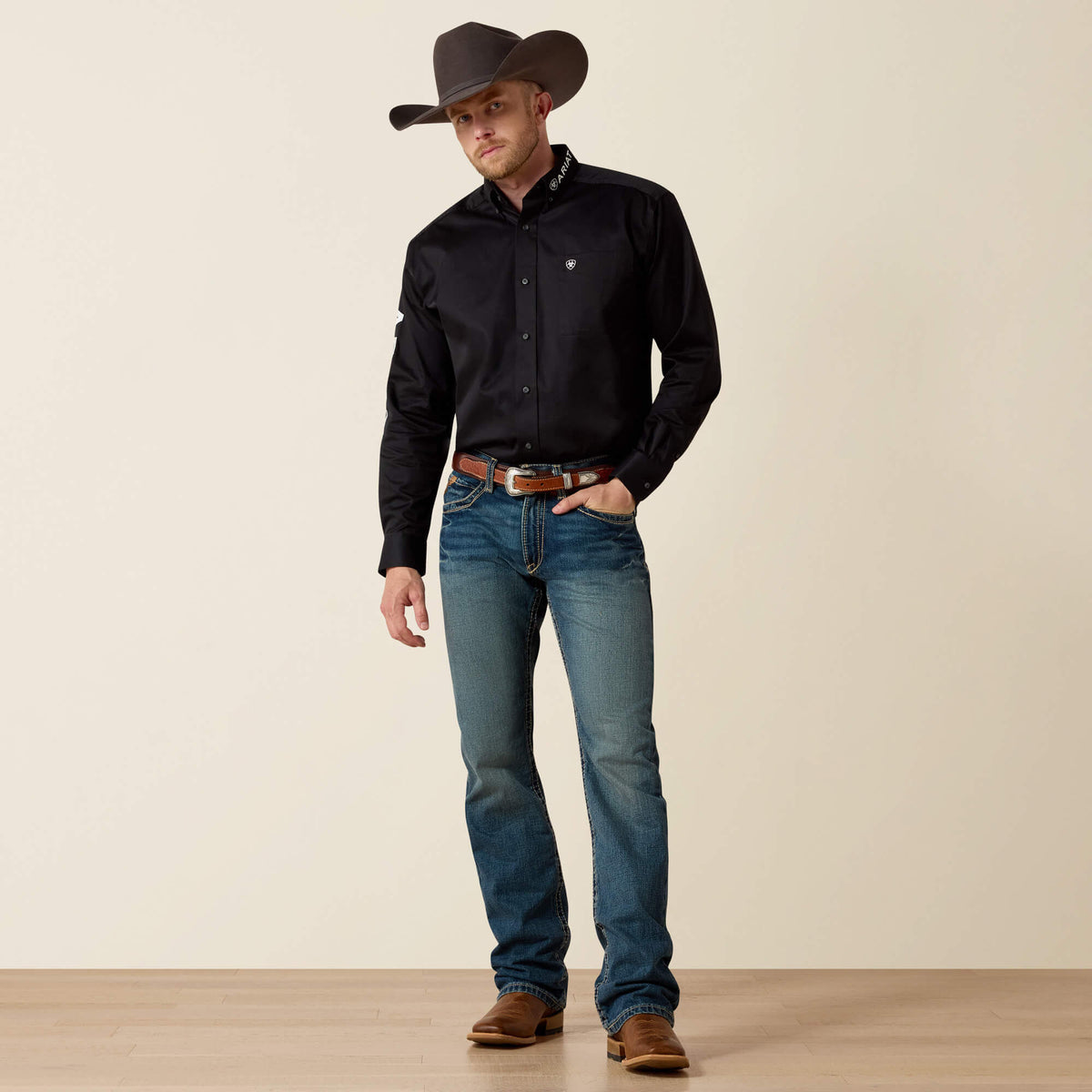 M5 Straight Boundary Straight Leg Jeans - Ariat Exclusive