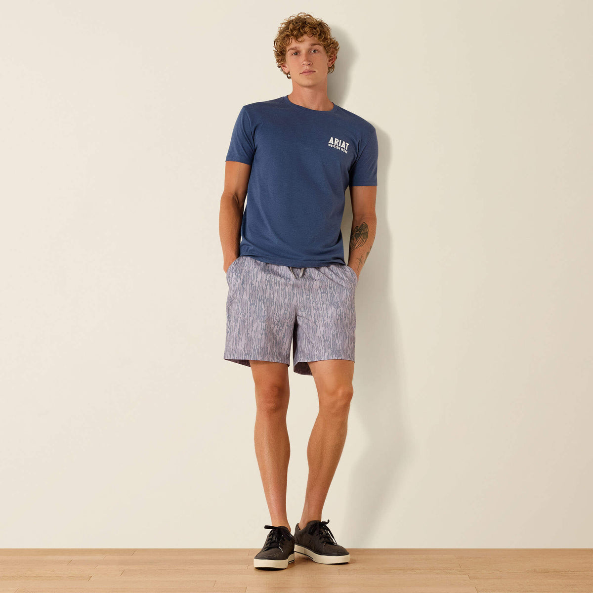 Ariat Outline Shop T-Shirt - Ariat Special Offer