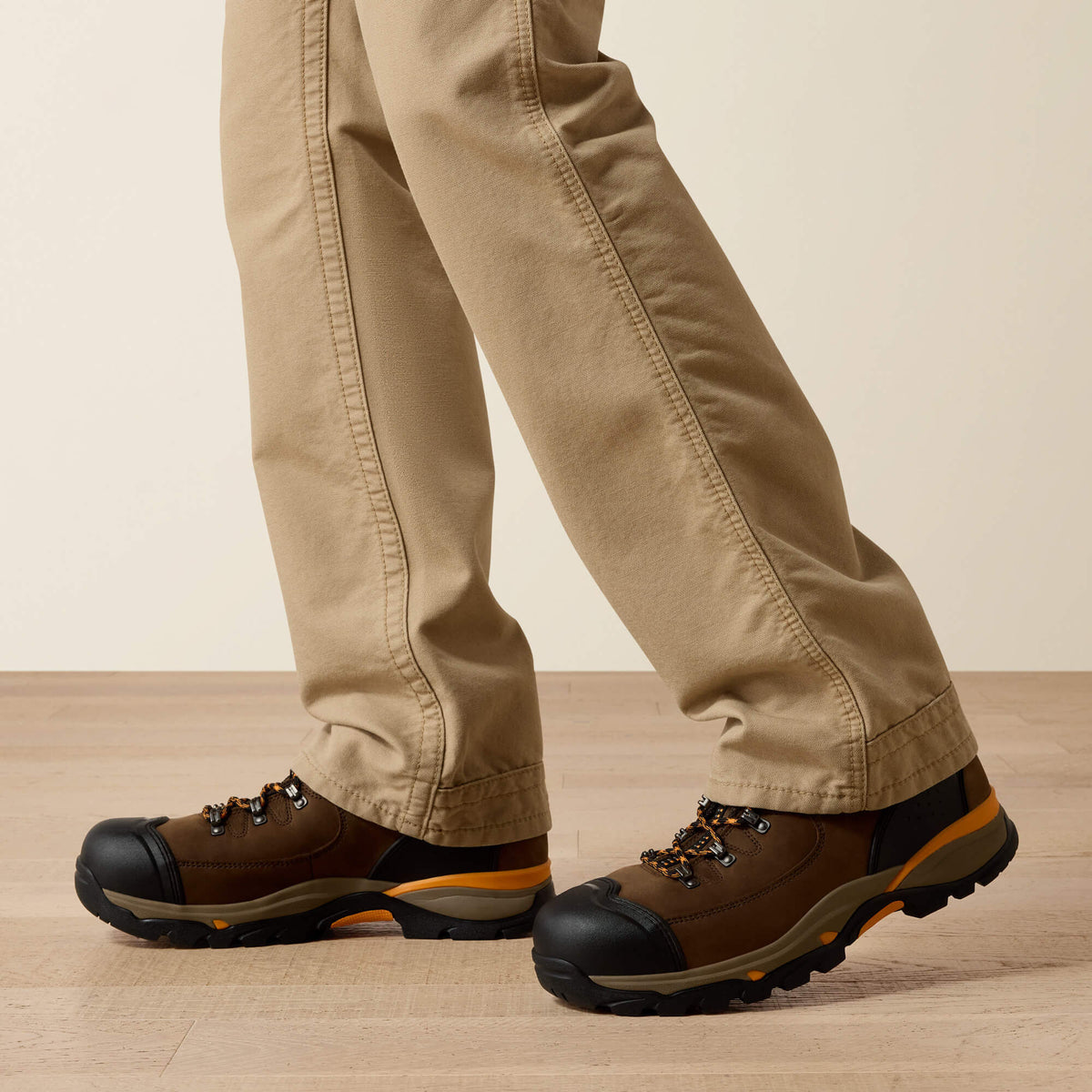 FR M4 Relaxed Workhorse Boot Cut Pant - Ariat Essential