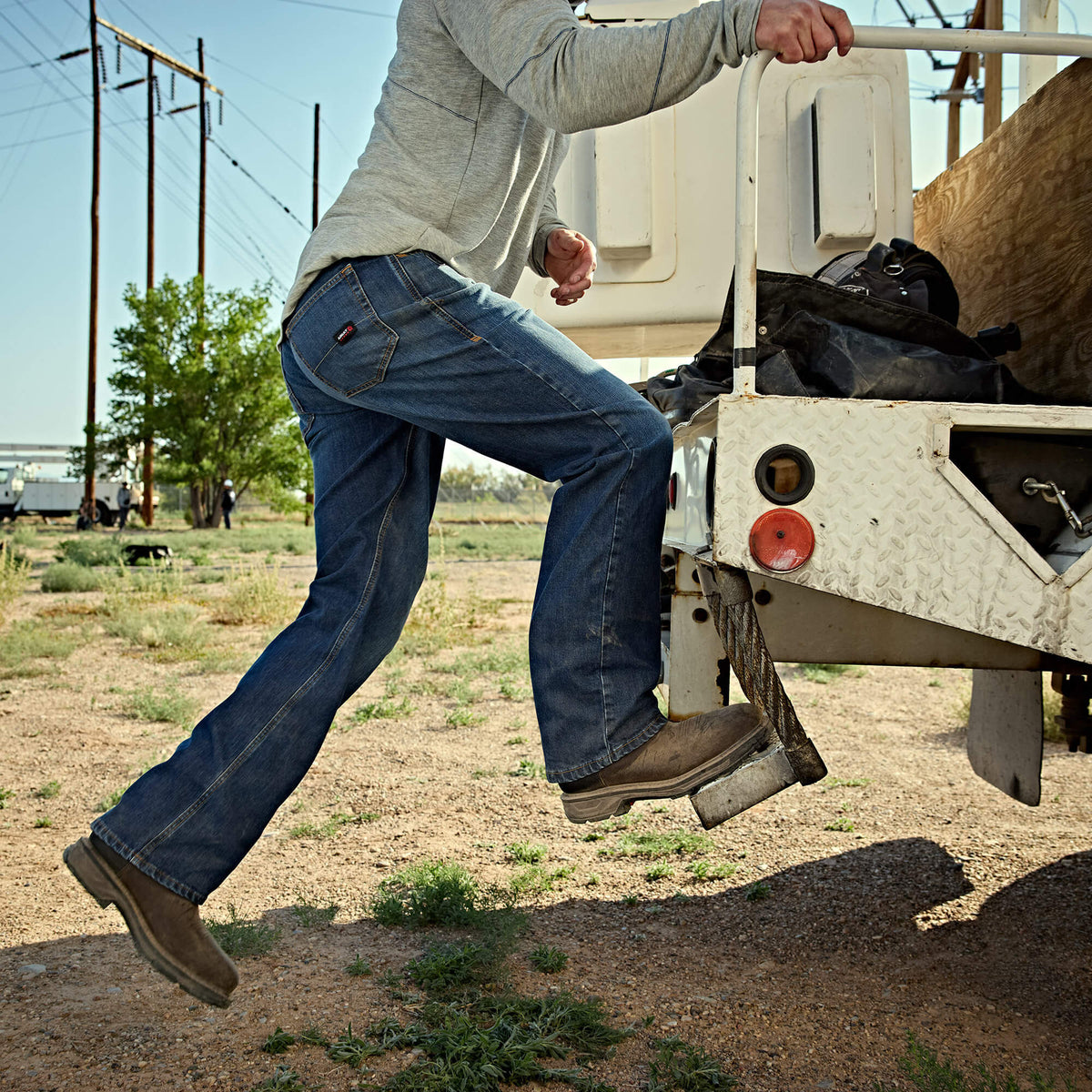 FR M5 Straight Enduro DuraStretch Straight Leg Jeans - Ariat Featured