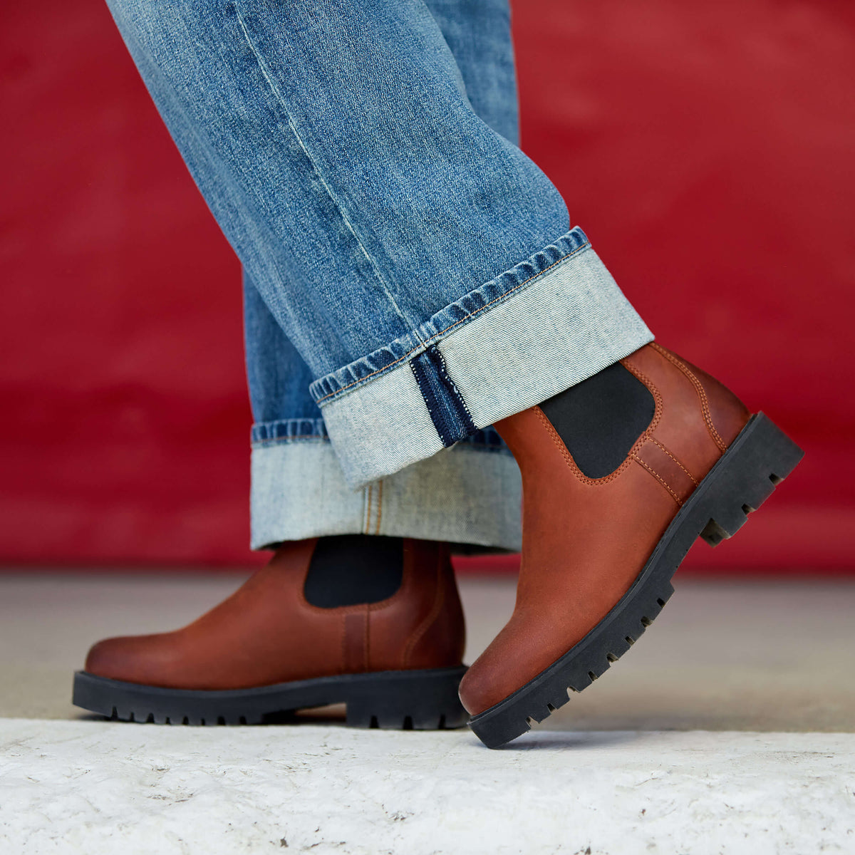 Wexford Lug Mid Waterproof Chelsea Boot - Ariat Smart Buy