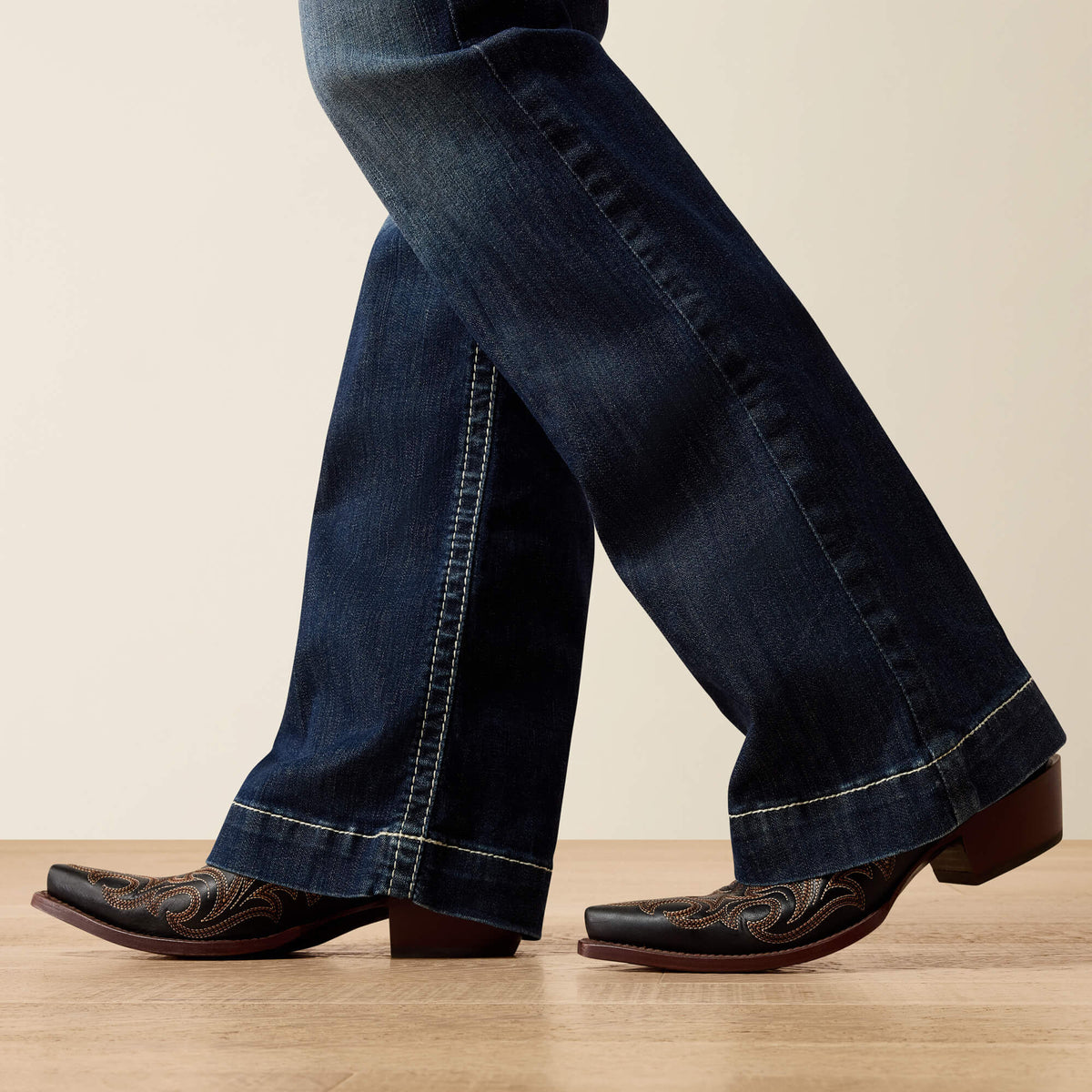 Mid Rise Entwined Trouser Jeans - Ariat Exclusive