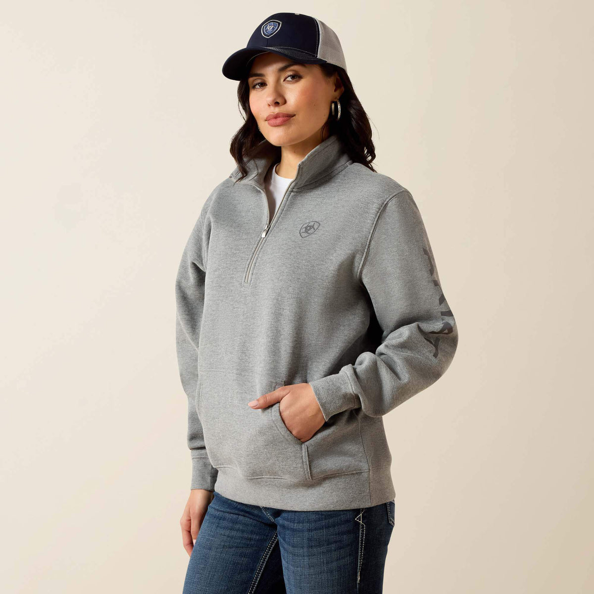 Foundation Logo 1/2 Zip Sweatshirt - Ariat Essential