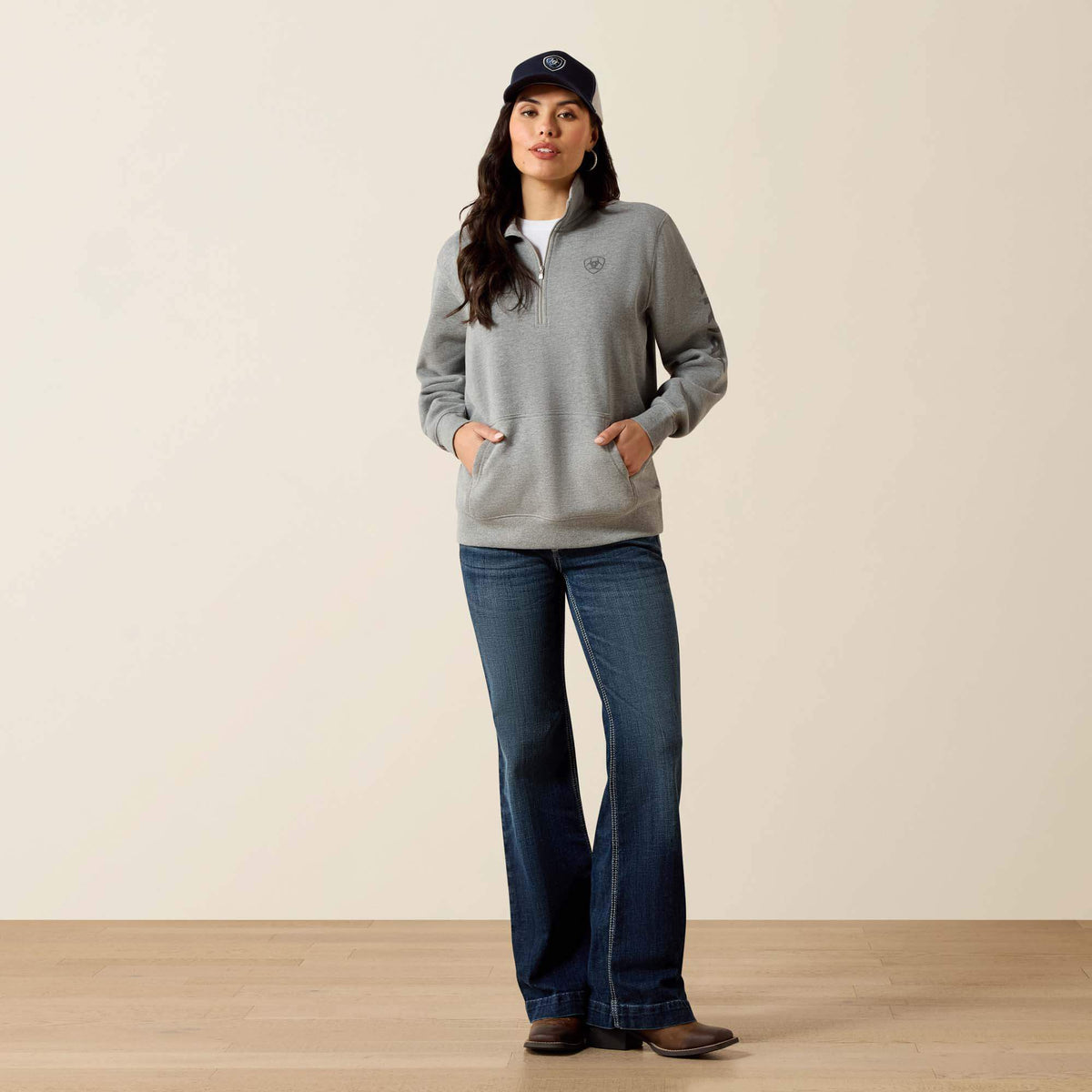Foundation Logo 1/2 Zip Sweatshirt - Ariat Essential