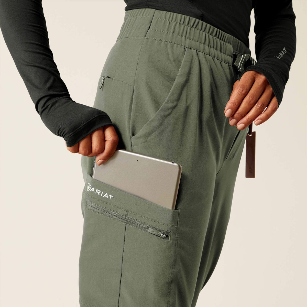 Blackwell Cargo Stretch Jogger Scrub Pant - Ariat Top Pick