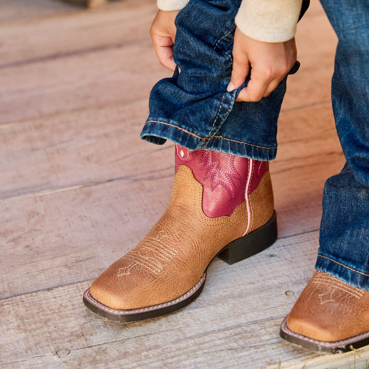 Tombstone Wide Square Toe Western Boot - Ariat Great Value