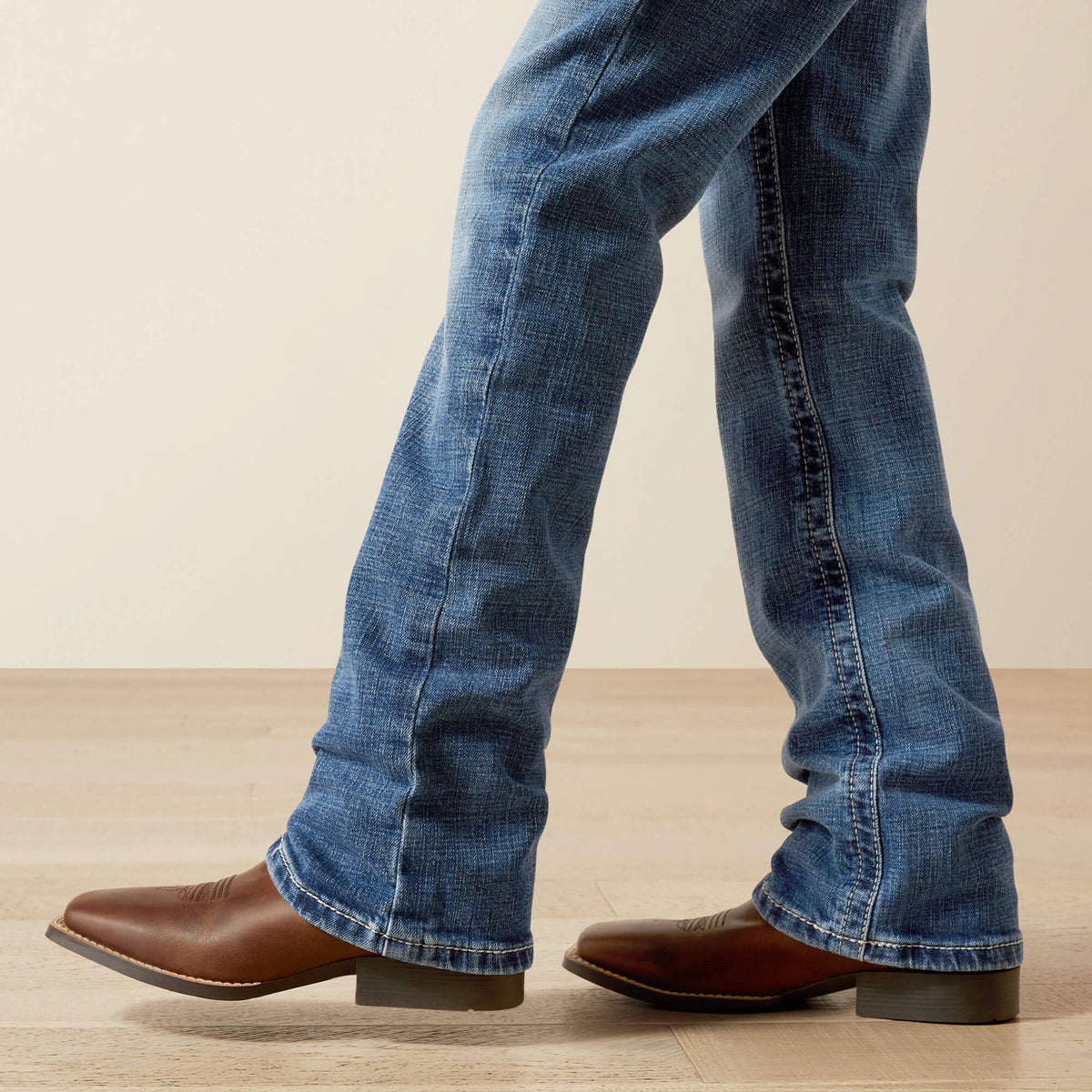 B4 Relaxed August Boot Cut Jean - Ariat Discount