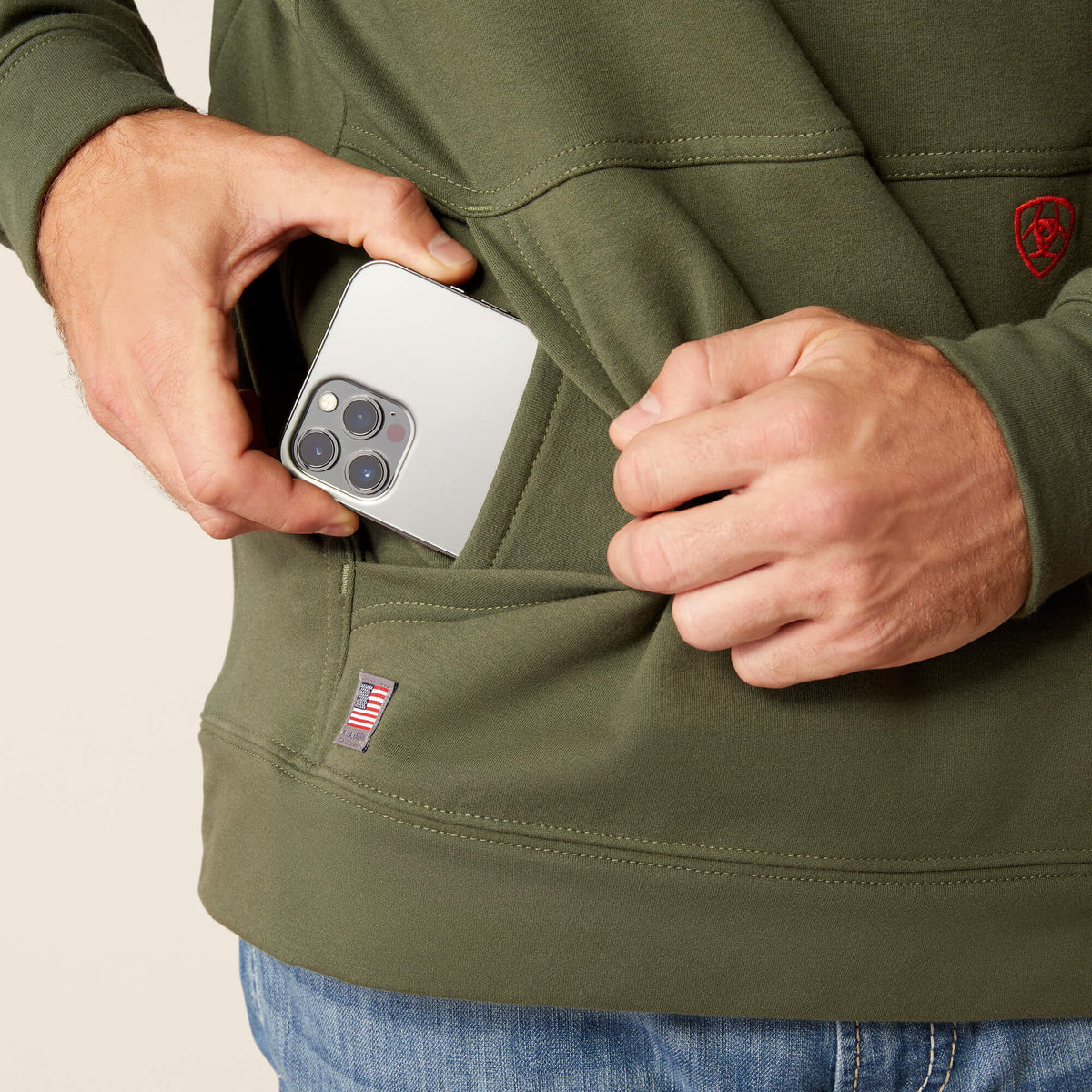 FR DuraStretch Pullover Hoodie - Ariat Recommended