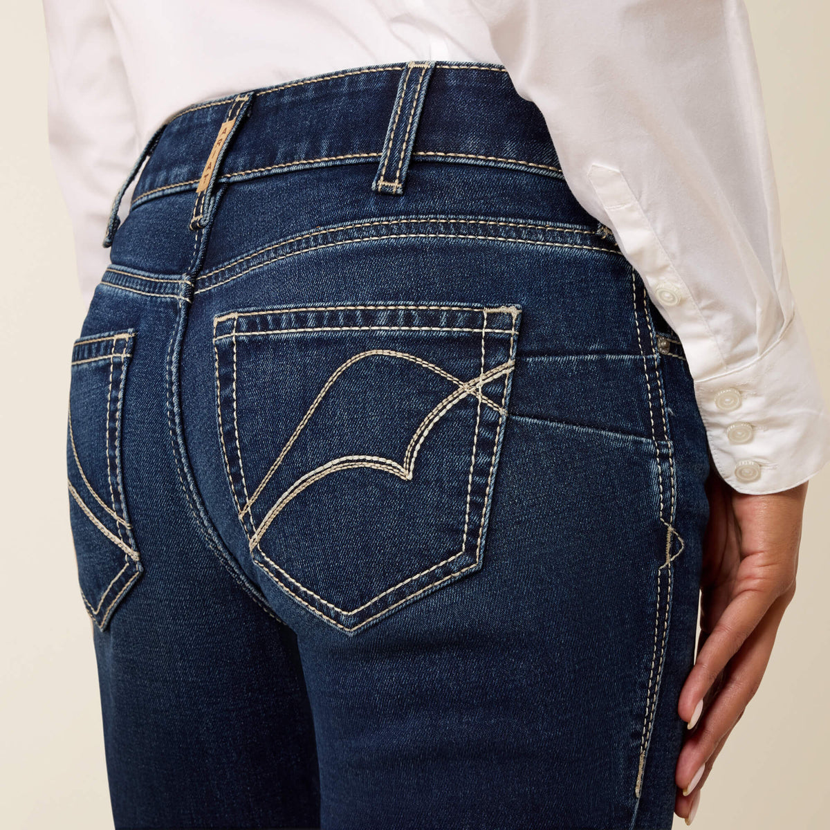 Perfect Rise Acclimatize Parker Straight Leg Jeans - Ariat Quality