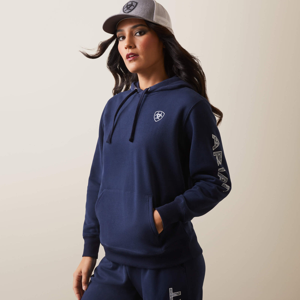 Ariat Logo Hoodie - Ariat Signature