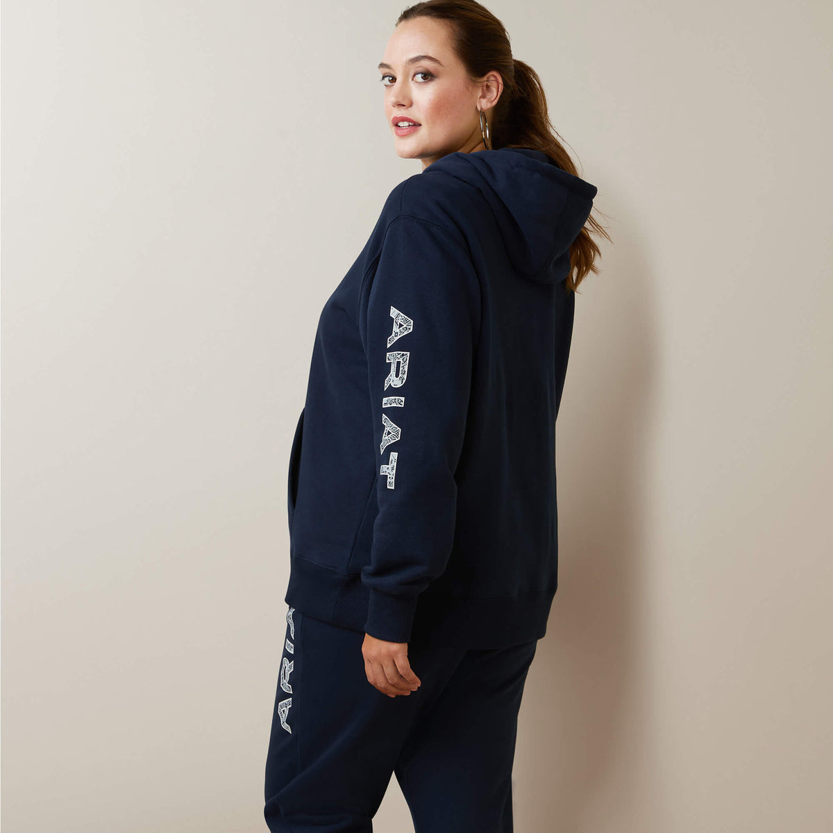 Ariat Logo Hoodie - Ariat Signature