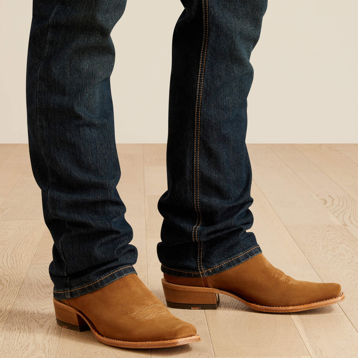 M4 Relaxed Pro Series Ray Boot Cut Jeans - Ariat Essential