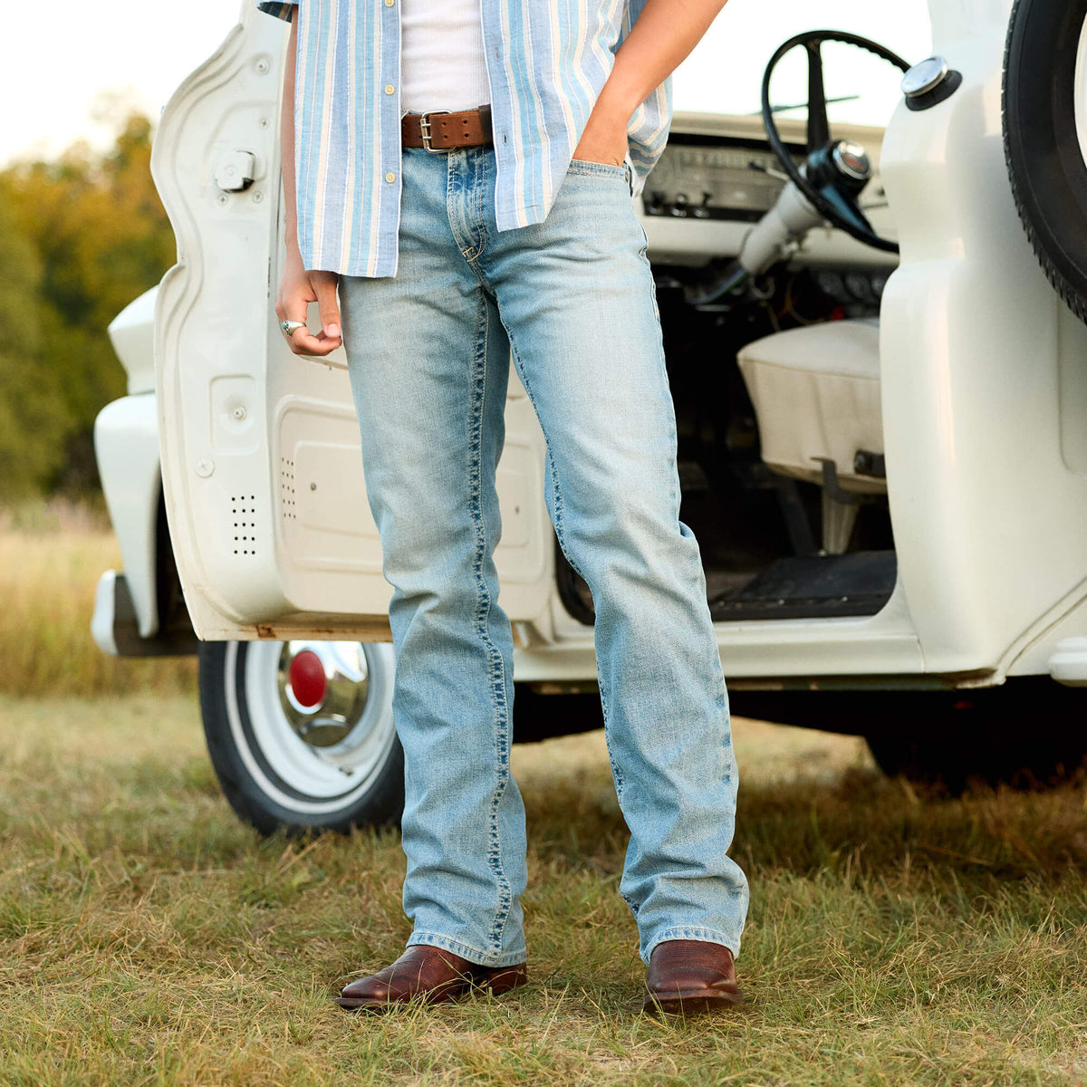M4 Relaxed Gus Boot Cut Jeans - Ariat Signature