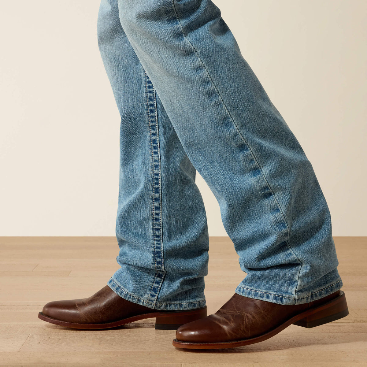 M4 Relaxed Gus Boot Cut Jeans - Ariat Signature