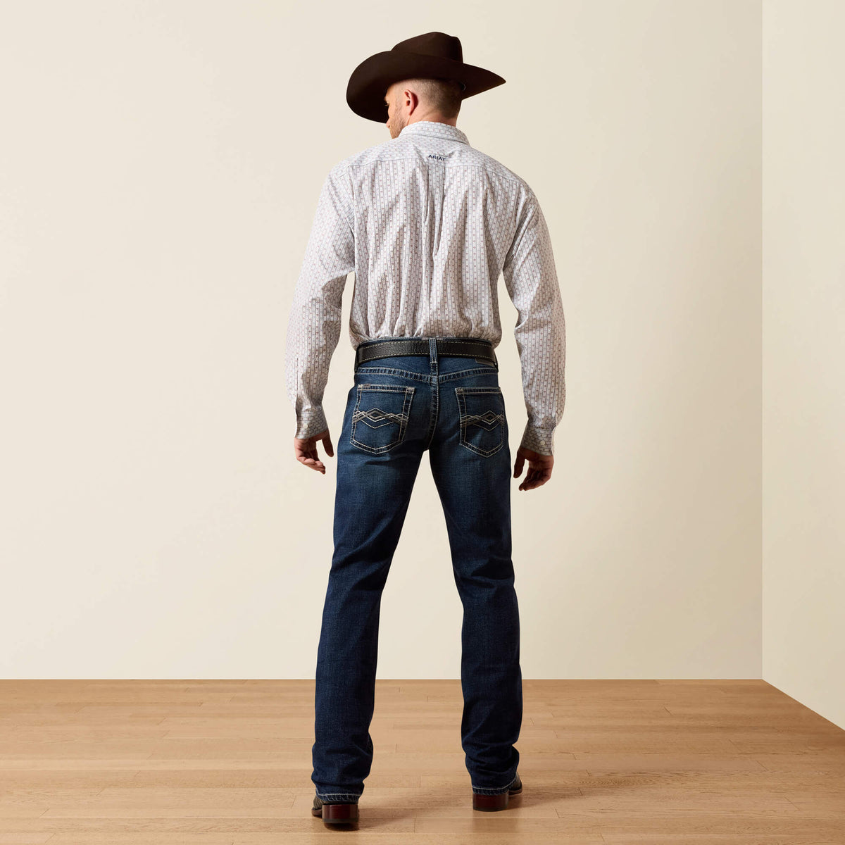 M4 Relaxed Landon Straight Leg Jeans - Ariat Featured