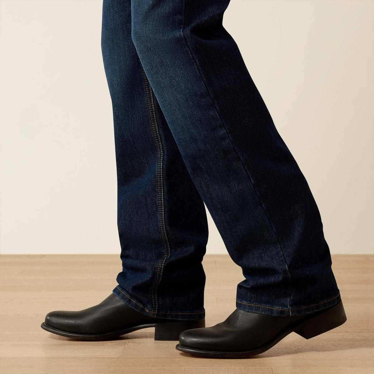M4 Relaxed Darian Boot Cut Jeans - Ariat Everyday