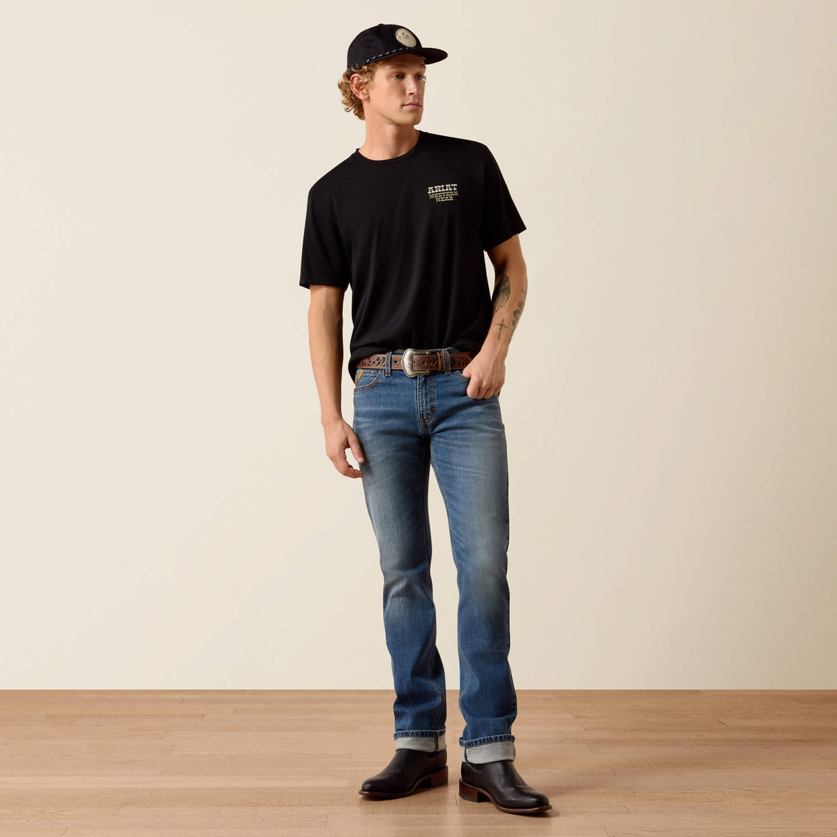 M8 Modern Crosby Straight Leg Jeans - Ariat Deals