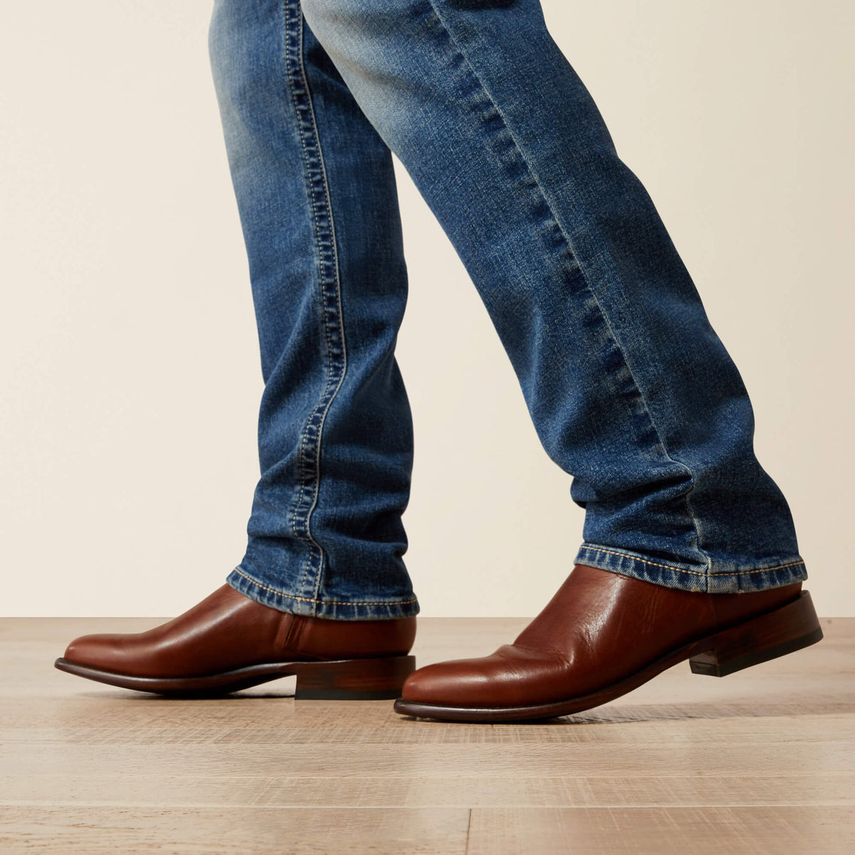 M8 Modern Dean Straight Leg Jean - Ariat Smart Buy