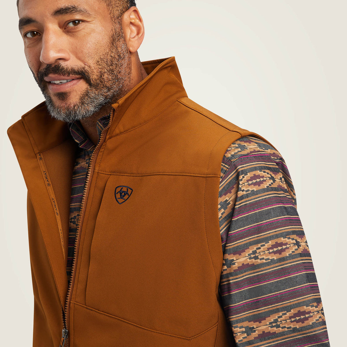 Logo 2.0 Softshell Vest - Ariat Popular