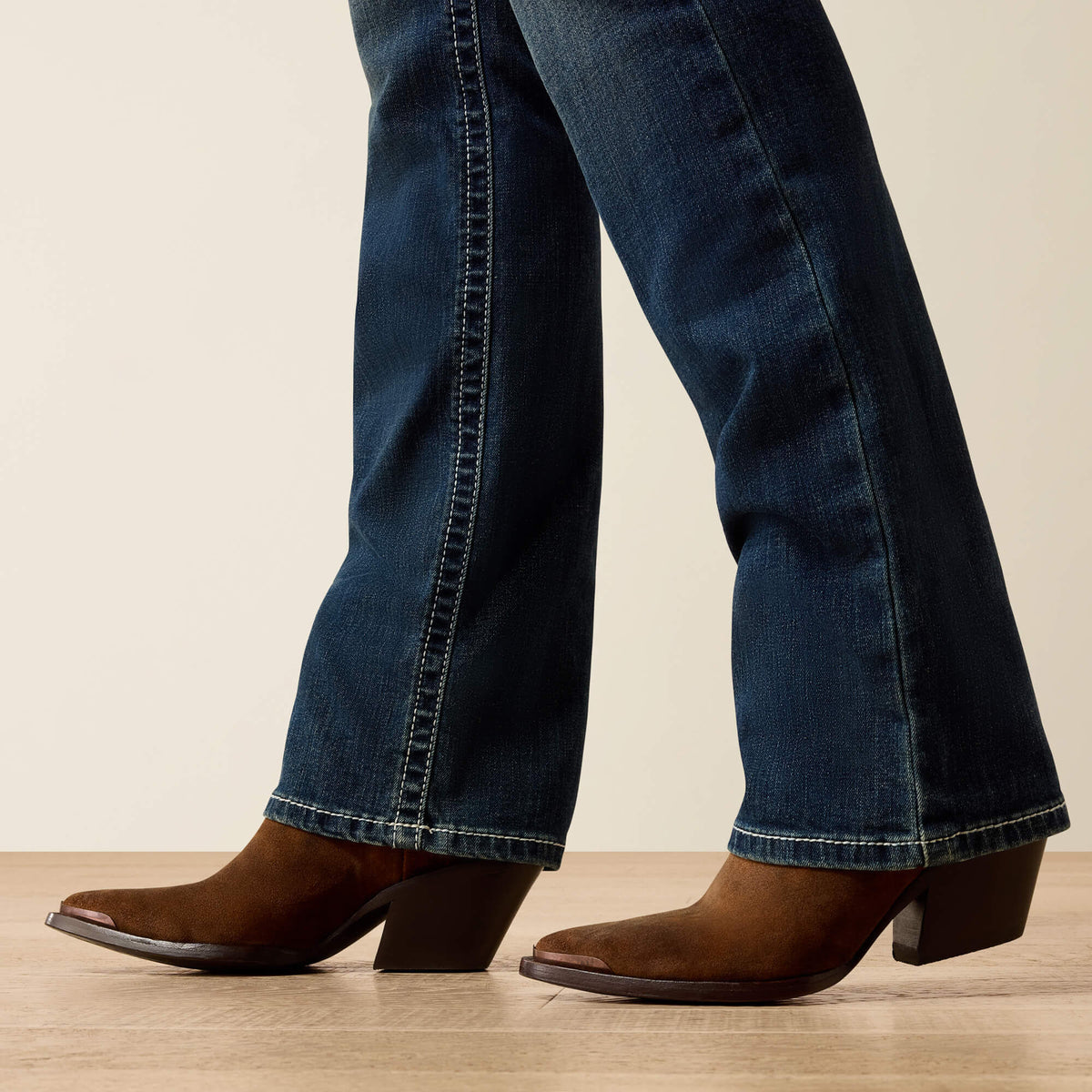 R.E.A.L. Mid Rise Stretch Icon Stackable Straight Leg Jean - Ariat Quality