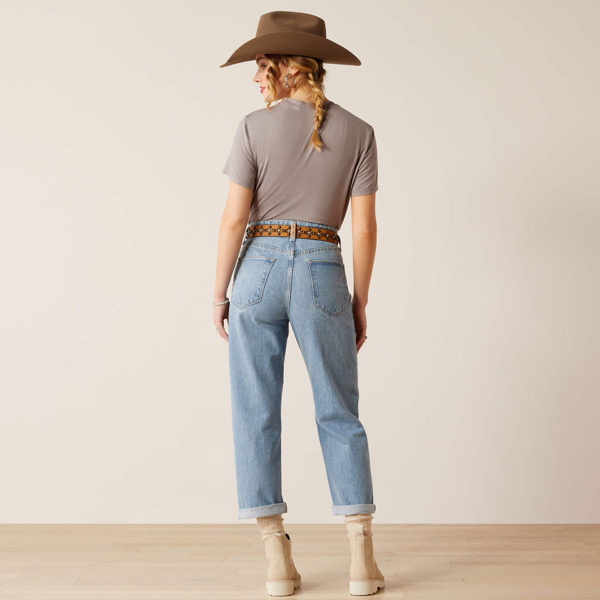Ultra High Rise Tomboy Straight Leg Jeans - Ariat Sale