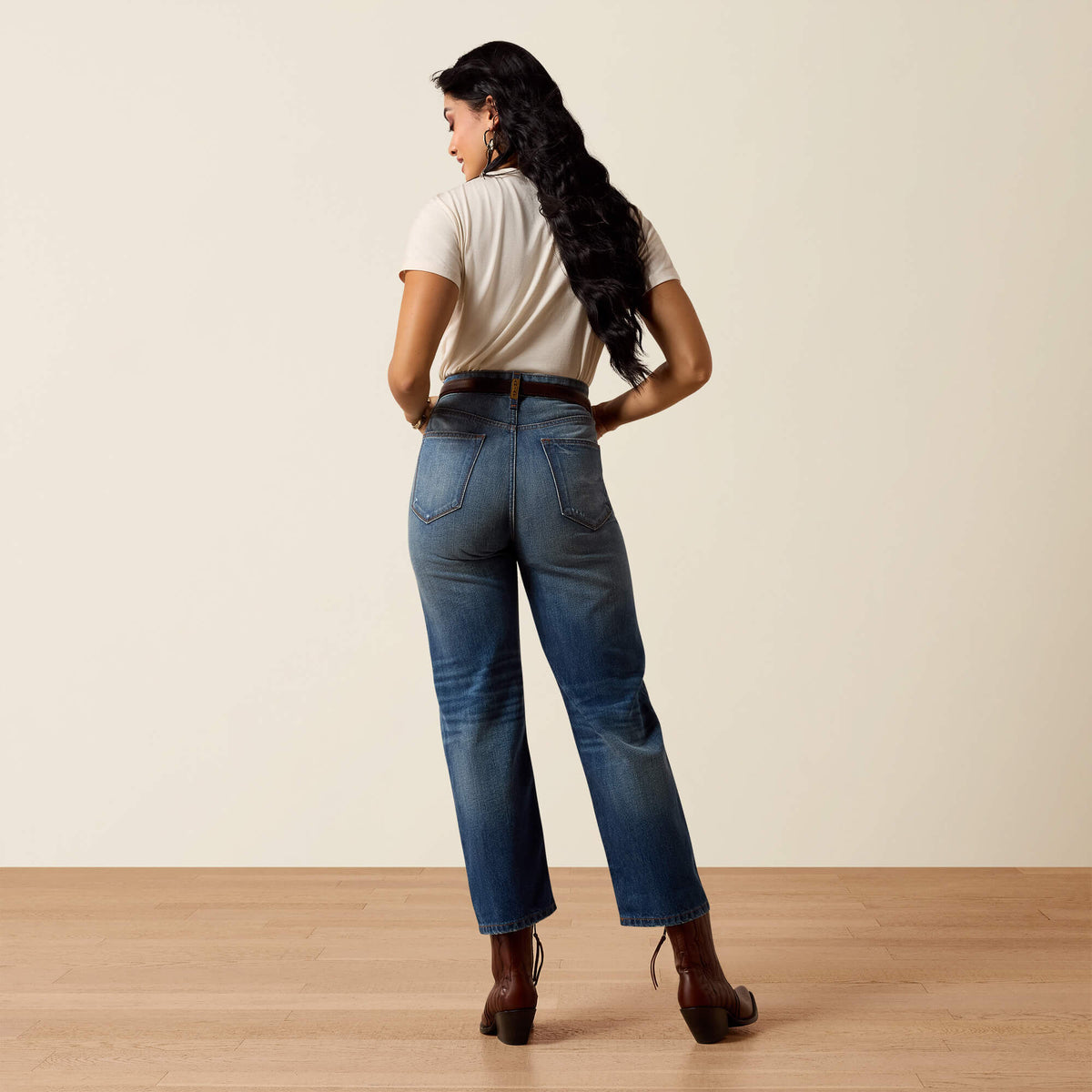 Ultra High Rise Relaxed Tomboy Straight Leg Jeans - Ariat Exclusive