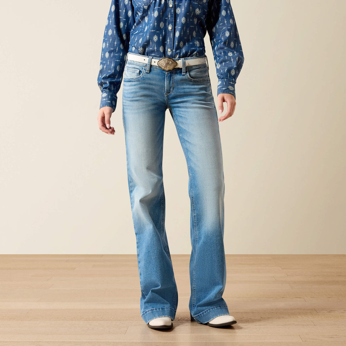 Mid Rise Clara Trouser Jeans - Ariat Classic