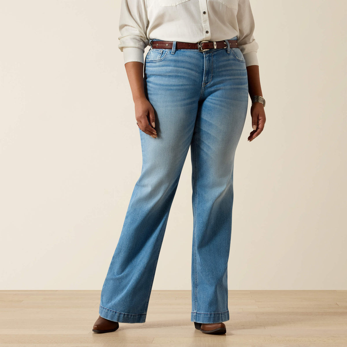Mid Rise Clara Trouser Jeans - Ariat Classic