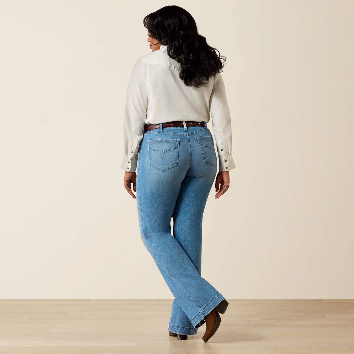 Mid Rise Clara Trouser Jeans - Ariat Classic