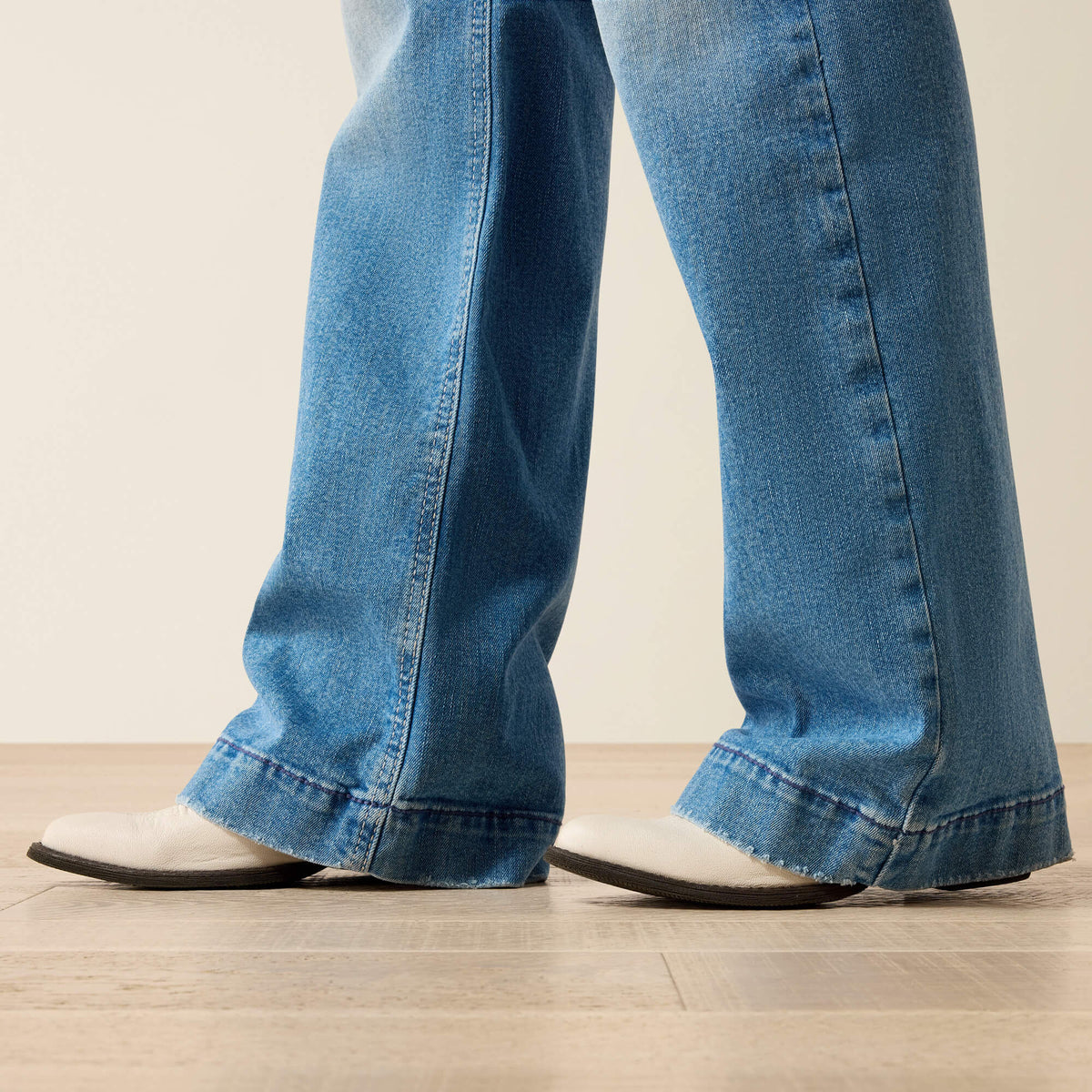 Mid Rise Clara Trouser Jeans - Ariat Classic