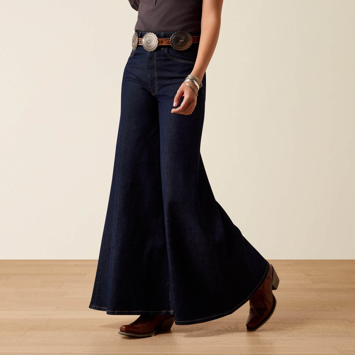 Ultra High Rise Jazmine Super Wide Jeans - Ariat Featured
