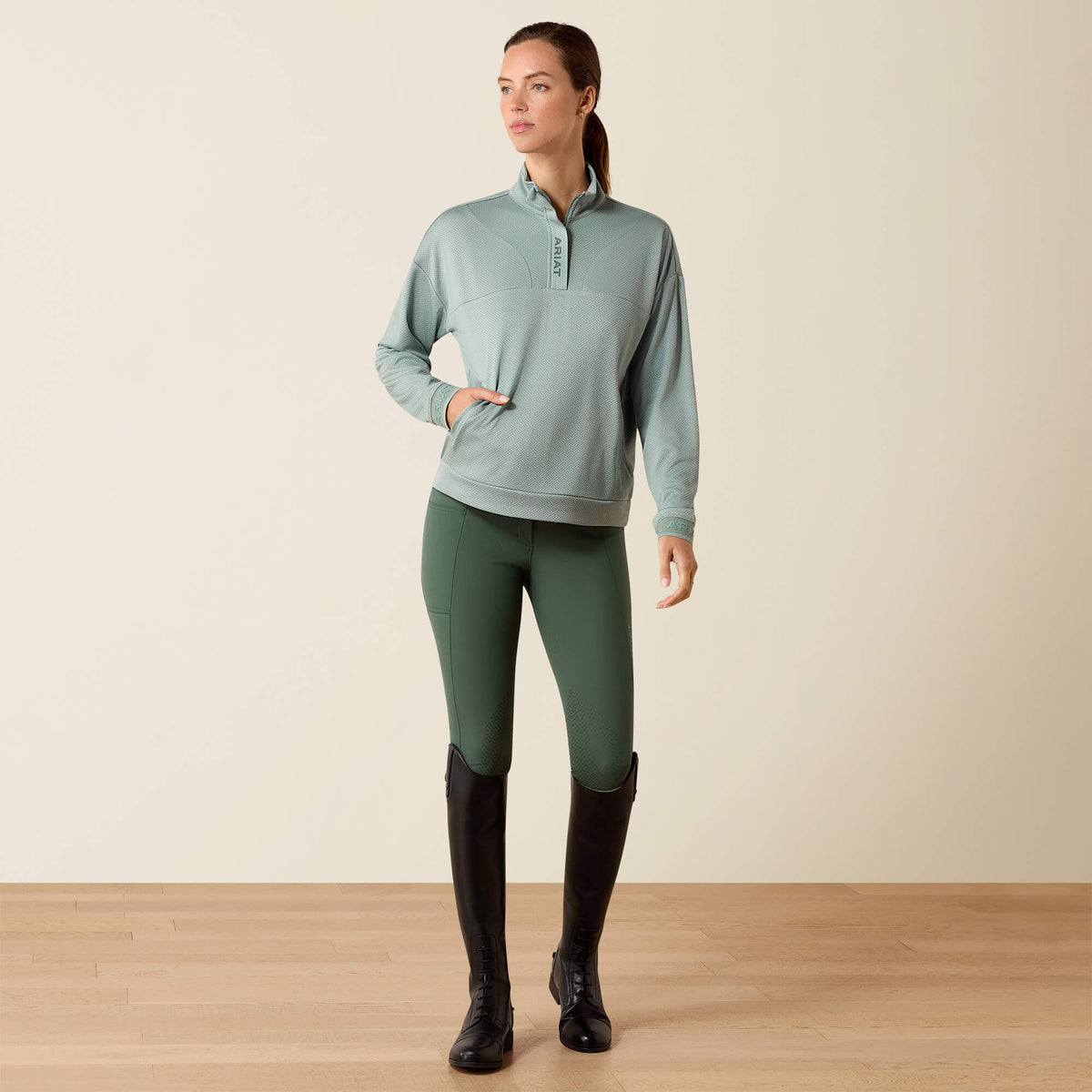 Breathe 1/2 Zip Sweatshirt - Ariat Signature