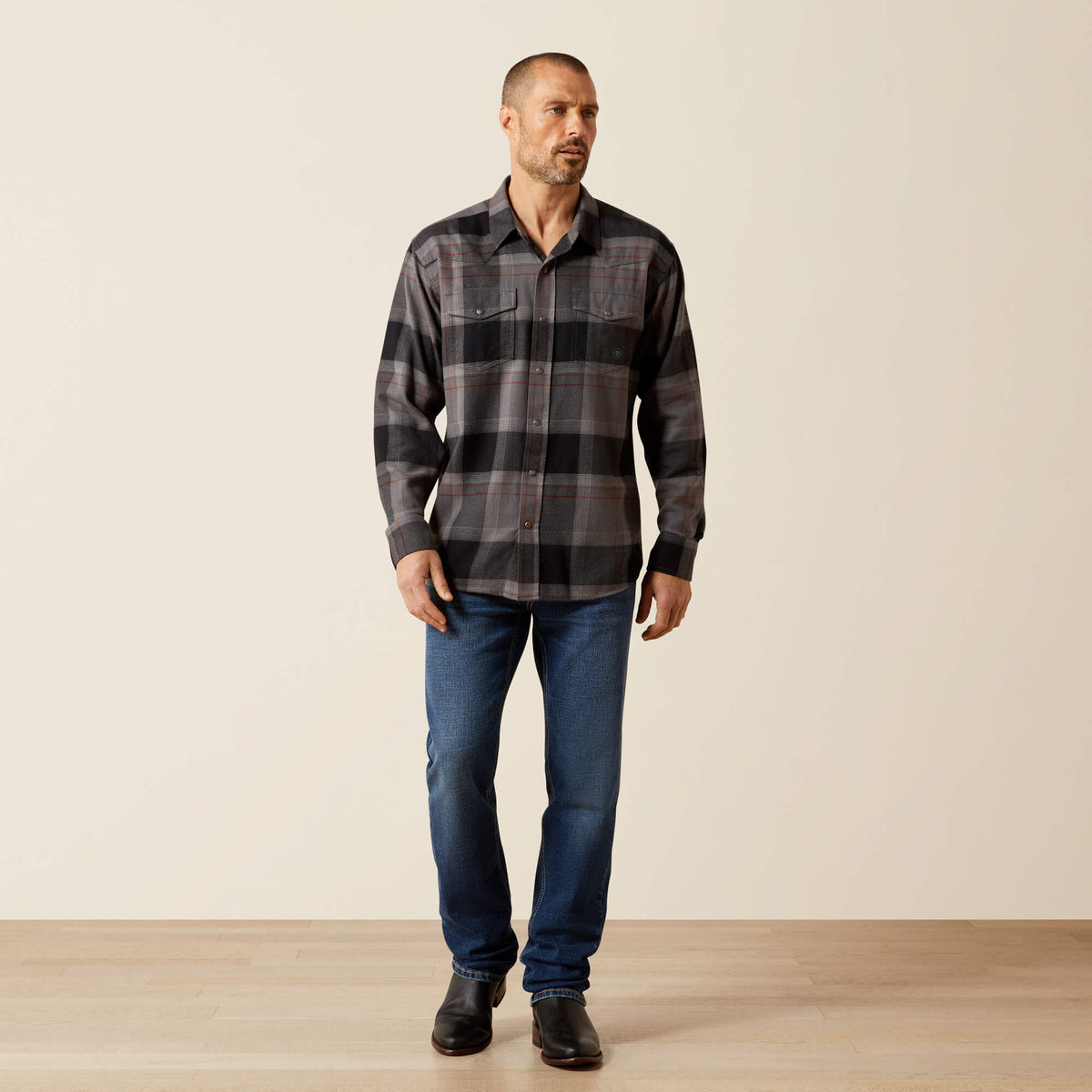 Hernandez Retro Fit Shirt - Ariat Smart Buy