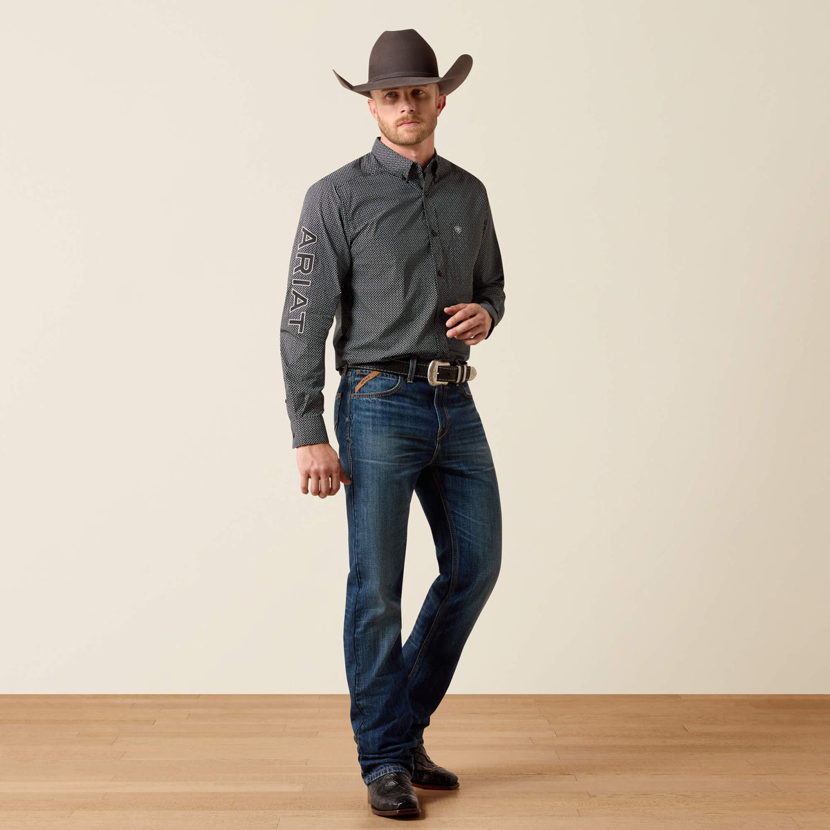 Team Dariel Fitted Shirt - Ariat Customer Favorite
