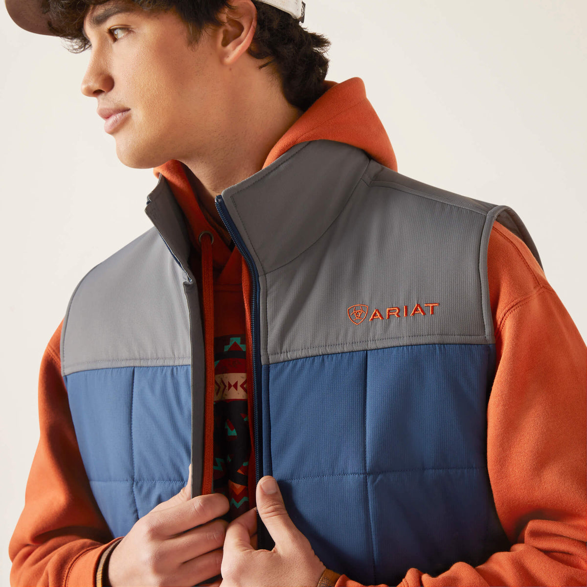 Crius Insulated Vest - Ariat Signature